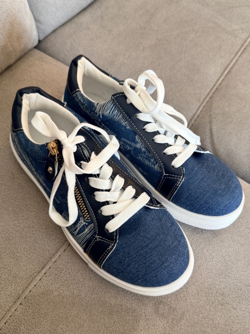 Women's Sneakers